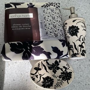 Black & white floral 3 piece bathroom accessories